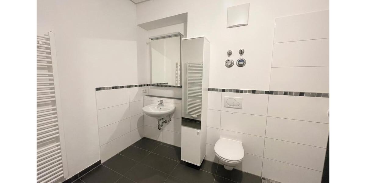 Etagenwohnung Würzburg Heuchelhof - 2 Zimmer, 84 m&sup2;, 349.000&euro; | Angebot:26393771
