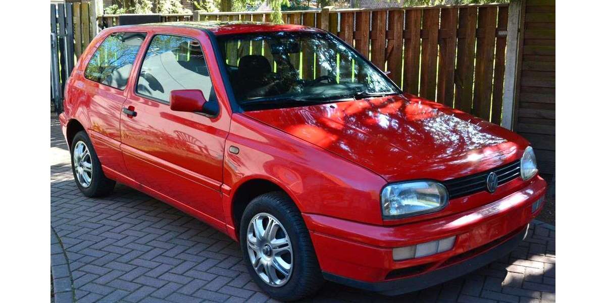 VW Golf 126.752 km 999 &euro; Calau OT Saßleben 03205