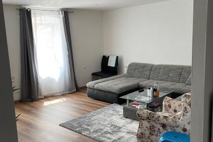 2 Zimmer-Wohnung 1.OG mitten in Parsberg + Einbauküche
