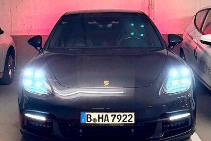 Porsche Panamera 124.000 km 43.500 &euro; Schloss Holte 33758