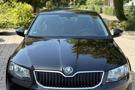 Skoda Octavia 255.000 km 6.800 &euro; Wiesbaden 65205