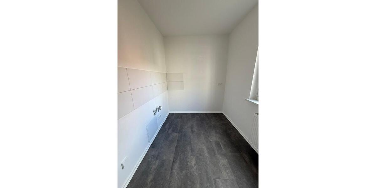 Etagenwohnung Bernsdorf - 3 Zimmer, 60 m&sup2;, 187&euro; | Angebot:26533122