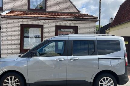 Ford Tourneo Courier 14.000 km 20.900 &euro; Norderstedt 22846