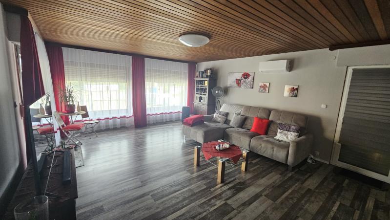 ObjNr:19771 - Freistehendes 2-Fam. Haus mit großem Grundstück - Ortsrandlage von Marnheim 10 zimmer