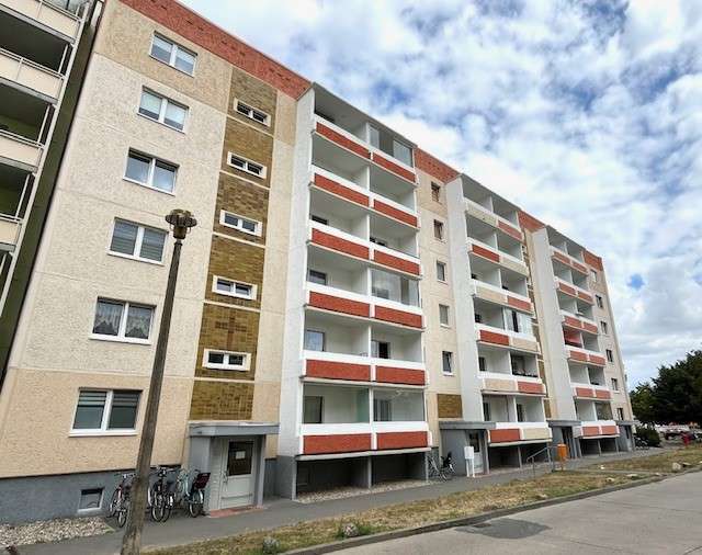 Etagenwohnung Waren (Müritz) - 2 Zimmer, 60 m&sup2;, 350&euro; | Angebot:25525814