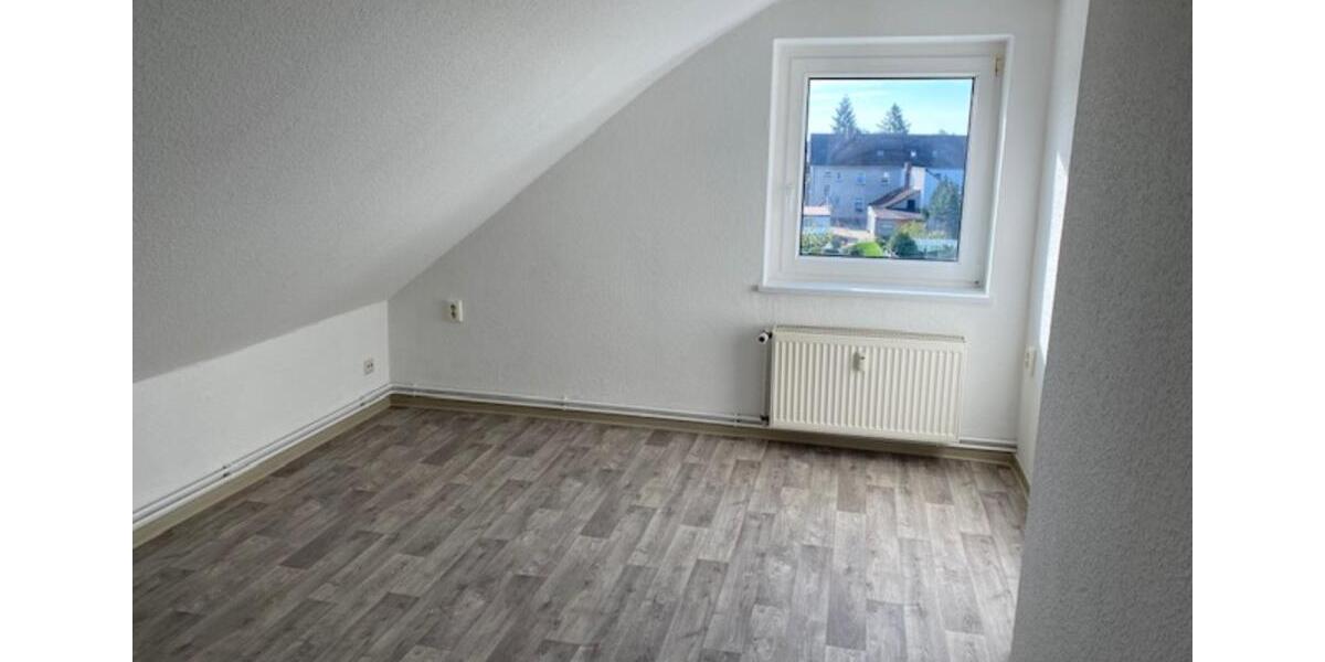Dachgeschoßwohnung Bad Liebenwerda - 2 Zimmer, 35 m&sup2;, 210&euro; | Angebot:24877594