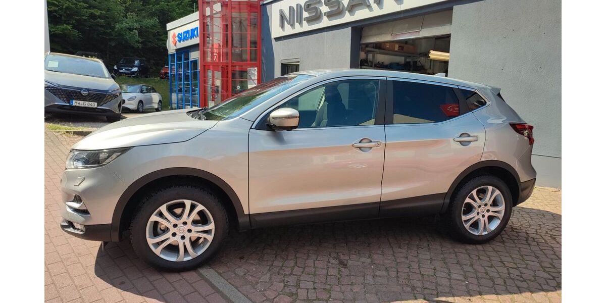 Nissan Qashqai 63.500 km 15.995 &euro; Mittweida 09648