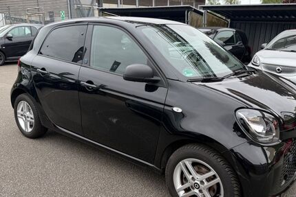 Smart ForFour 27.300 km 10.290 &euro; Lübeck 23554