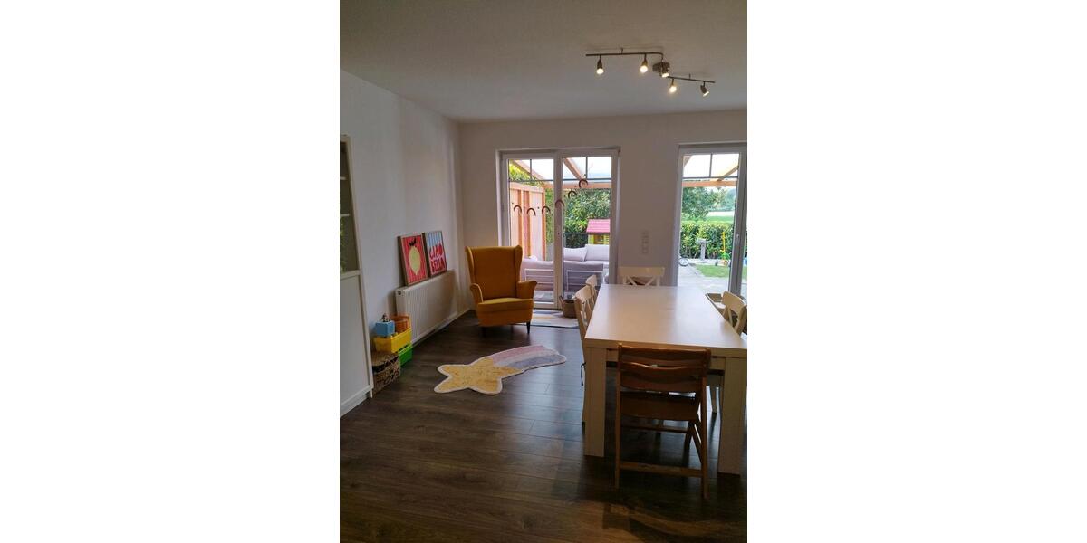 Moderne Doppelhaushälfte - zentral in Wardenburg 4 zimmer