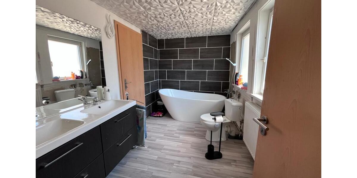 Einfamilienhaus Neudenau - 7 Zimmer, 130 m&sup2;, 229.999&euro; | Angebot:26983991