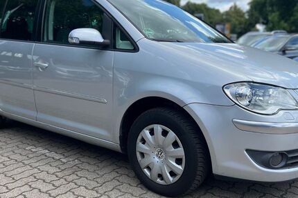 VW Touran 245.000 km 4.290 € Bremen 28207