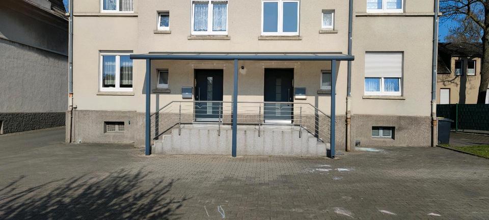 Mehrfamilienhaus zu Verkaufen