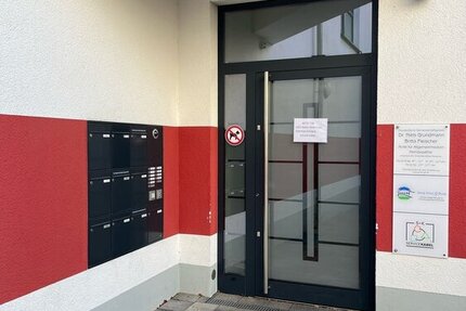 Sehr hochwertige LuxusWohnung mit Aufzug und Stellplatz!