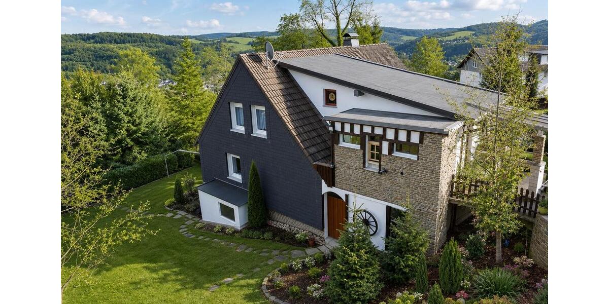 Einfamilienhaus Morsbach - 8 Zimmer, 207 m&sup2;, 384.000&euro; | Angebot:27096834
