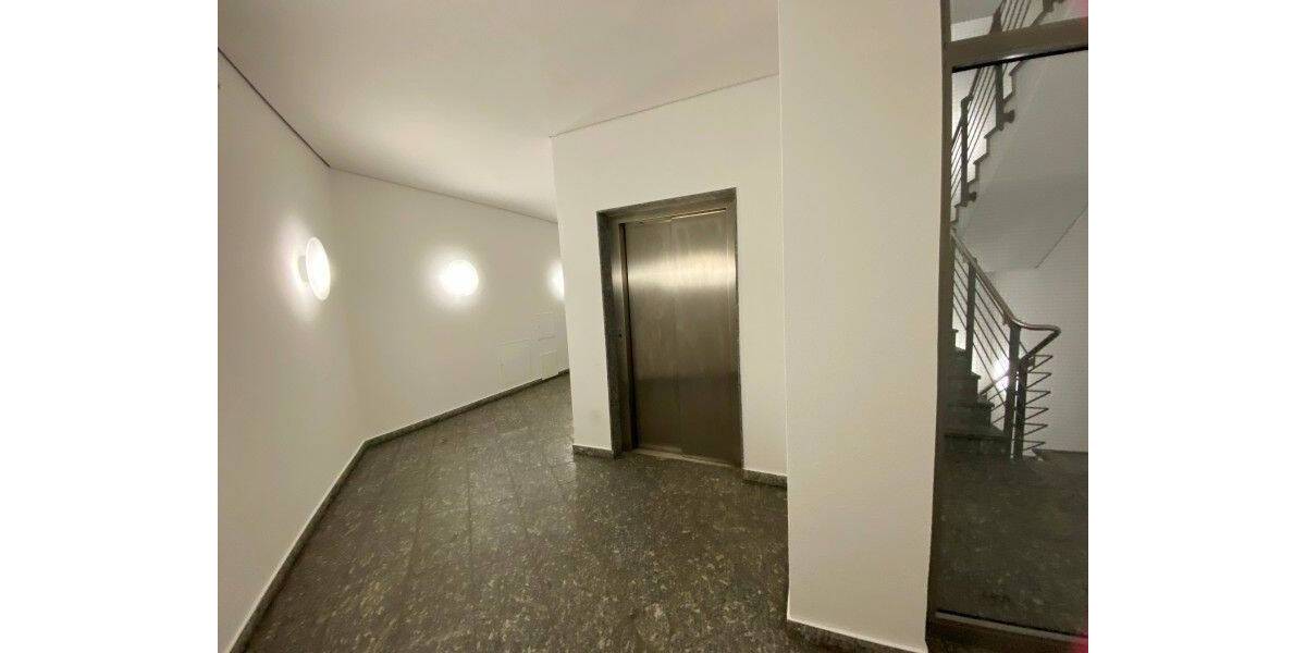 Gewerbeobjekt Plauen Stadtmitte - 2 Zimmer, 65 m&sup2;, 500&euro; | Angebot:26902529
