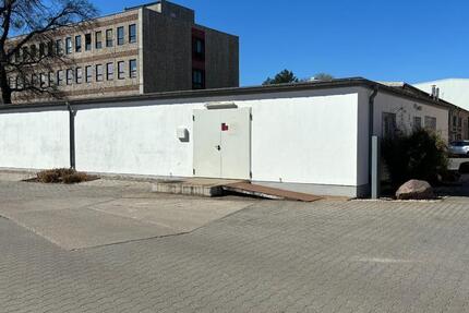 Gewerbefläche, Werkstatt, Lagerhalle, Lager, Büro und Freiflächen zimmer