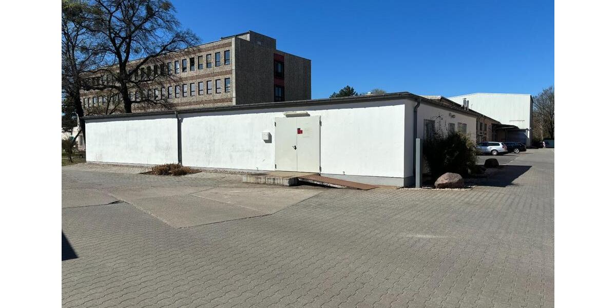 Gewerbefläche, Werkstatt, Lagerhalle, Lager, Büro und Freiflächen zimmer