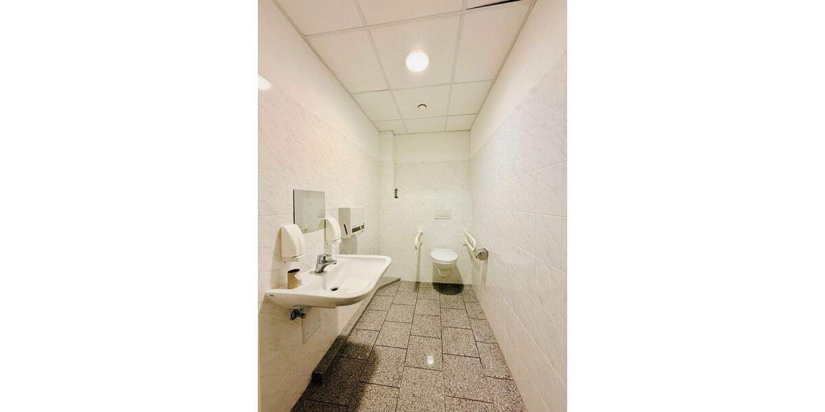 Gewerbeobjekt Karlsbad Langensteinbach - 3.100&euro; | Angebot:25212984