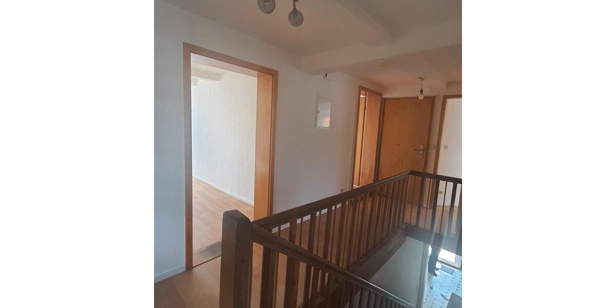 Mehrfamilienhaus, Wohnhaus Diekholzen - 8 Zimmer, 225 m&sup2;, 229.900&euro; | Angebot:27045894