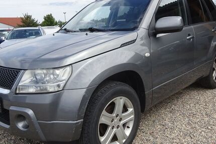 Suzuki Grand Vitara 218.072 km 5.000 € Dresden 01219