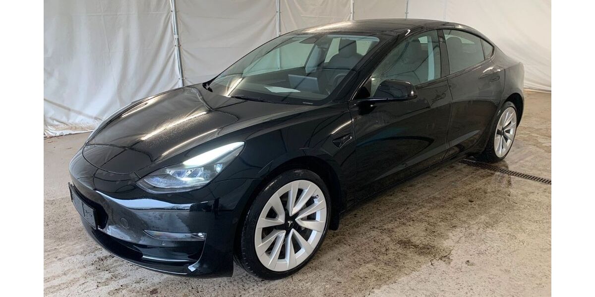 Tesla Model 3 50.000 km 28.980 &euro; Steinbach-Hallenberg OT Herges-Hallenberg 98587