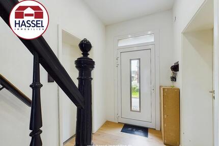 Zwischen Tradition und Moderne – Einfamilienhaus zur Miete in ZülpichSinzenich