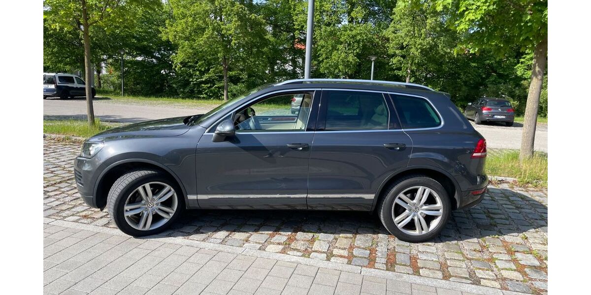 VW Touareg 272.000 km 9.300 &euro; Haar 85540
