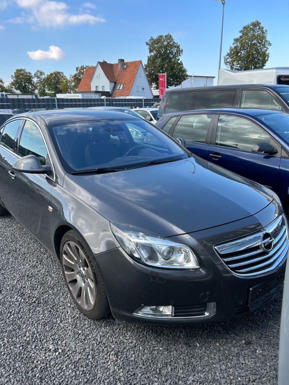 Opel Insignia 260.000 km 4.500 € Hann. Münden 34346