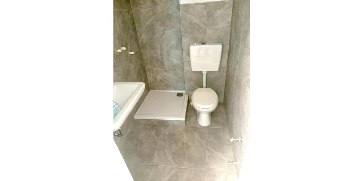 Erdgeschoßwohnung Krefeld Cracau - 1.5 Zimmer, 33 m&sup2;, 380&euro; | Angebot:26322713