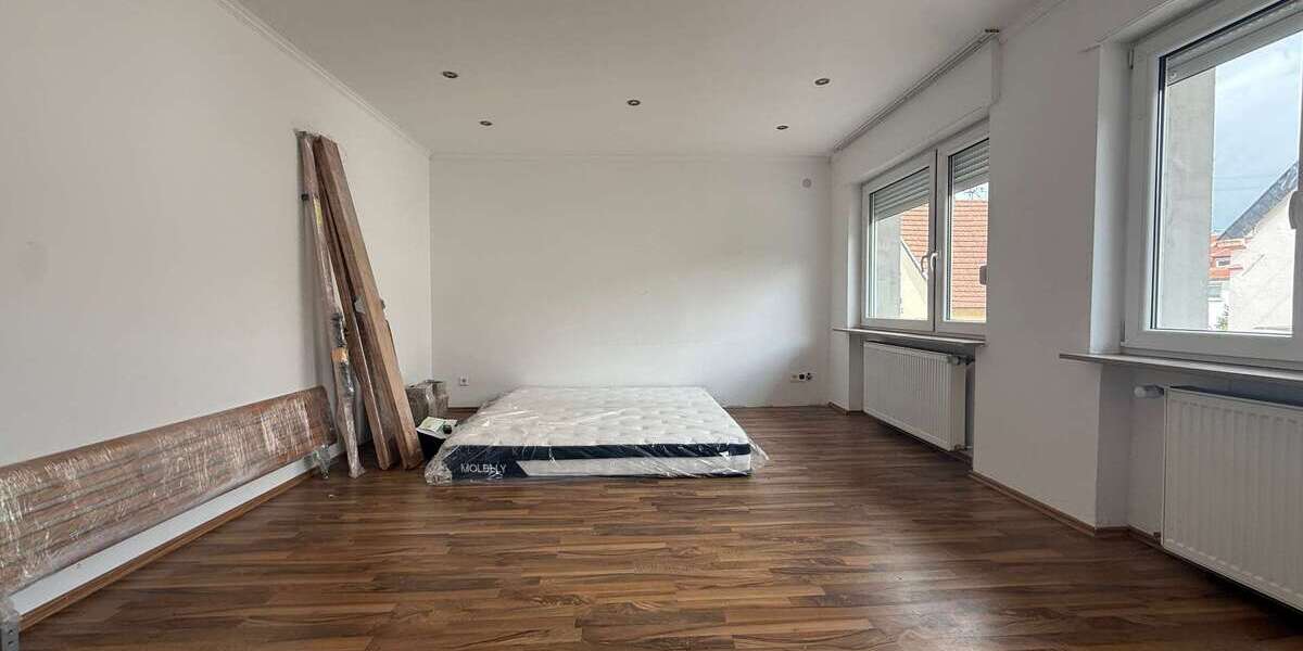 Großzügige 4-Zimmer-Wohnung mit großer Terrasse in Bexbach - Terrassenwohnung Bexbach | Angebot:27108964