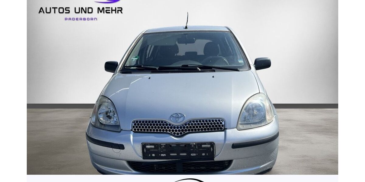 Toyota Yaris 212.000 km 1.699 &euro; Paderborn 33100