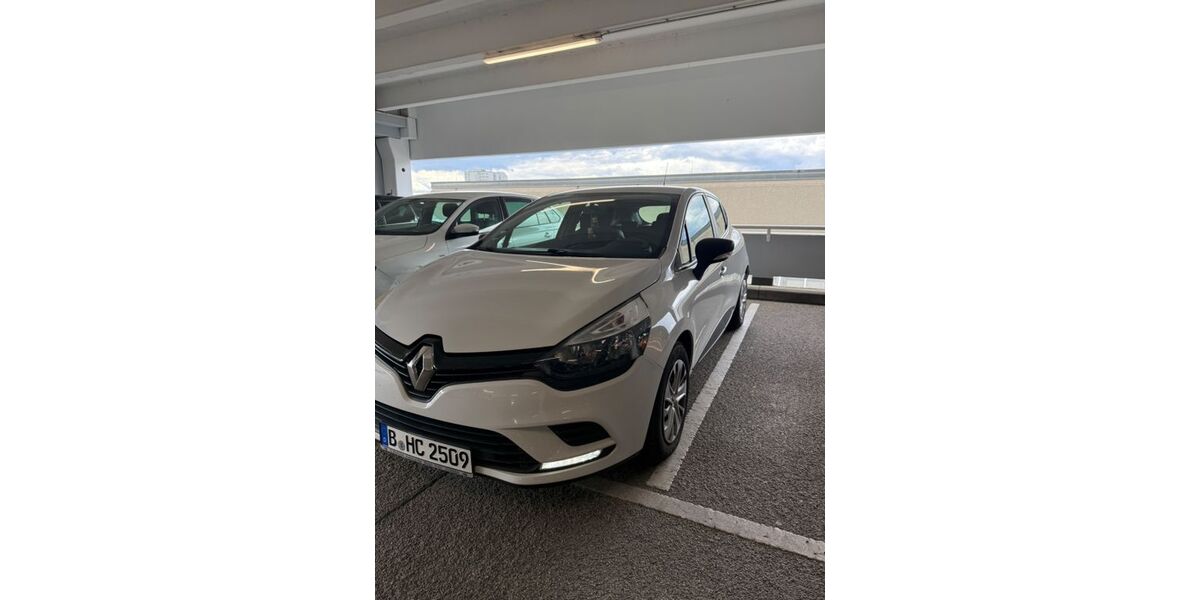 Renault Clio 28.000 km 6.500 &euro; Berlin 13599