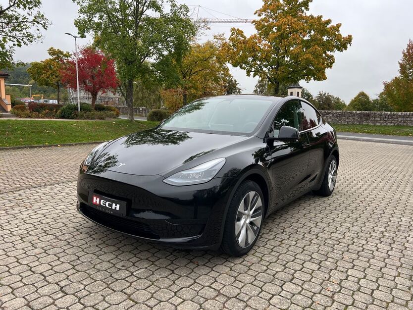 Tesla Model Y 48.713 km 28.690 € Bad Bocklet 97708