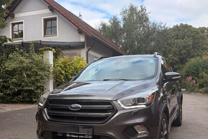Ford Kuga 131.250 km 14.950 &euro; Kastl 92280