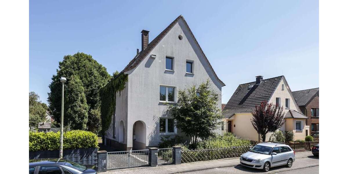 Einfamilienhaus Essen Stadtbezirk IV - 8.5 Zimmer, 188 m&sup2;, 590.000&euro; | Angebot:27143403