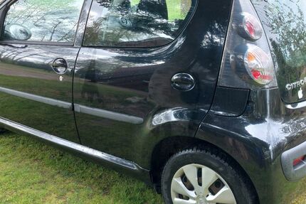 Citroen C1 184.000 km 2.100 &euro; RECHTSUPWEG 26529