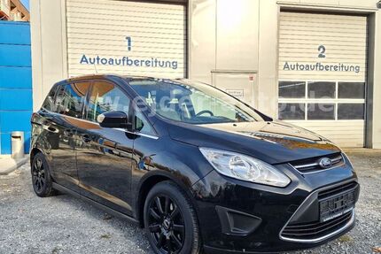 Ford Grand C-Max 120.918 km 9.950 € Düsseldorf 40589