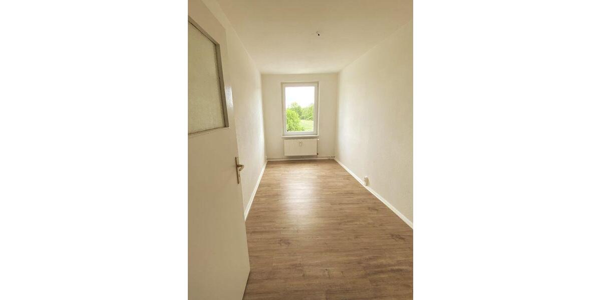 Etagenwohnung Domsühl - 3 Zimmer, 65 m&sup2;, 375&euro; | Angebot:26075540