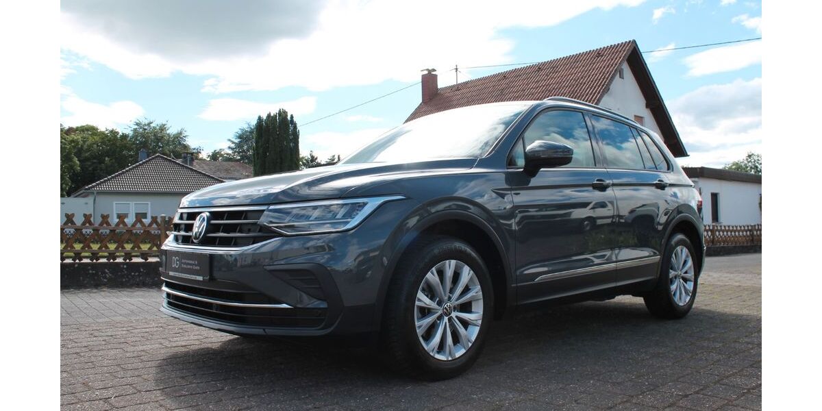 VW Tiguan 105.950 km 23.500 &euro; Badem 54657