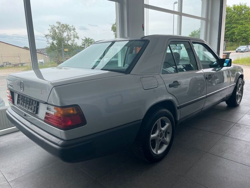230