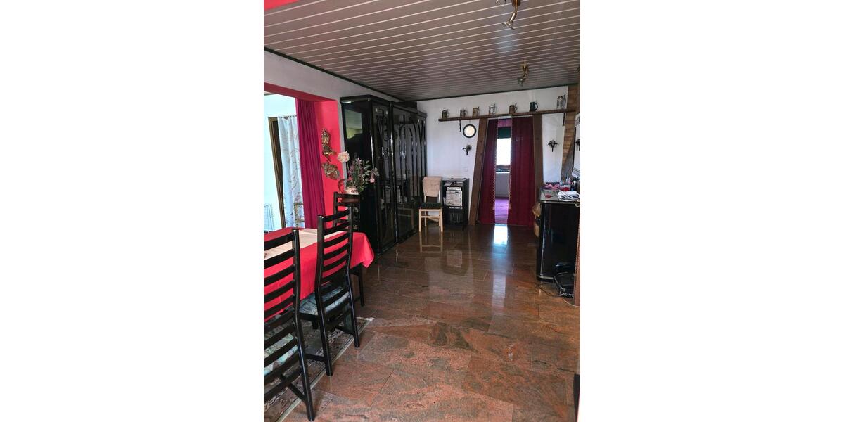 Reihenhaus Neutraubling - 7 Zimmer, 170 m&sup2;, 479.000&euro; | Angebot:26803619