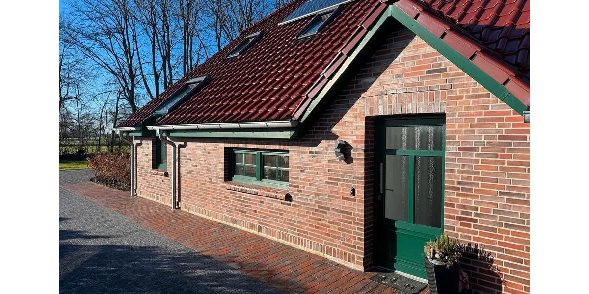 Erdgeschoßwohnung Blomberg - 3 Zimmer, 110 m&sup2;, 1.800&euro; | Angebot:19719172