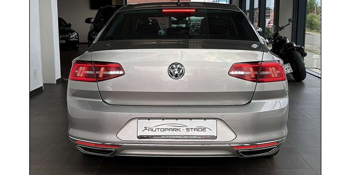 VW Passat 2.0 TSI Highline ACC VirtualCockpit Ass. 134.600 km 16.499 &euro; Stade 21682