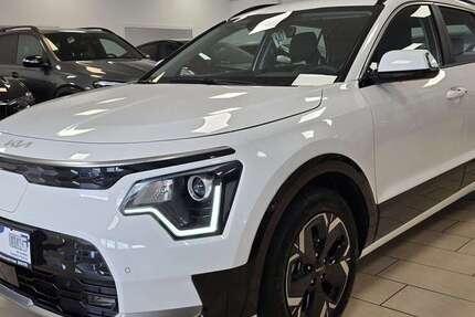 Kia Niro 18.437 km 25.500 € Bonn 53227
