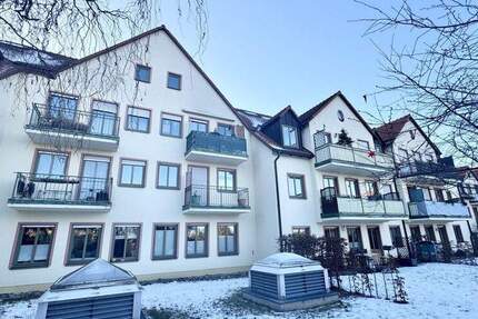 Top-Lage in Bannewitz | Helle Dachgeschosswohnung mit 2 Balkonen und TG-Stellplatz 3 zimmer