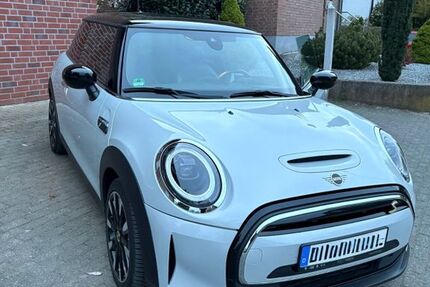 Mini Cooper SE 29.464 km 19.950 &euro; Nörvenich 52388