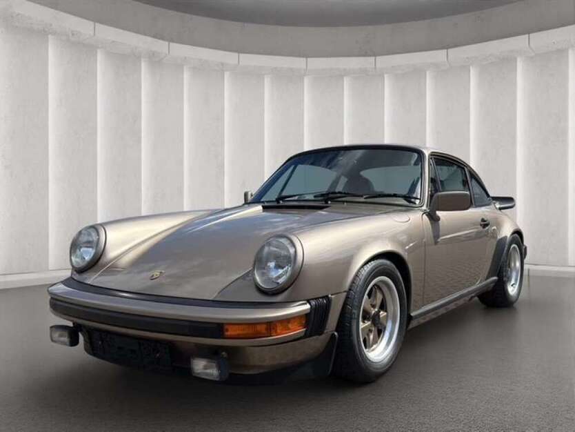 911