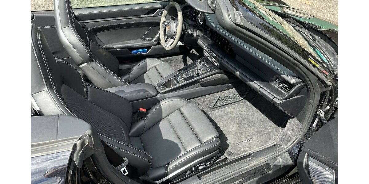 Porsche 911 Carrera 4 GTS Cabriolet 11.803 km 165.410 &euro; Mainz 55122