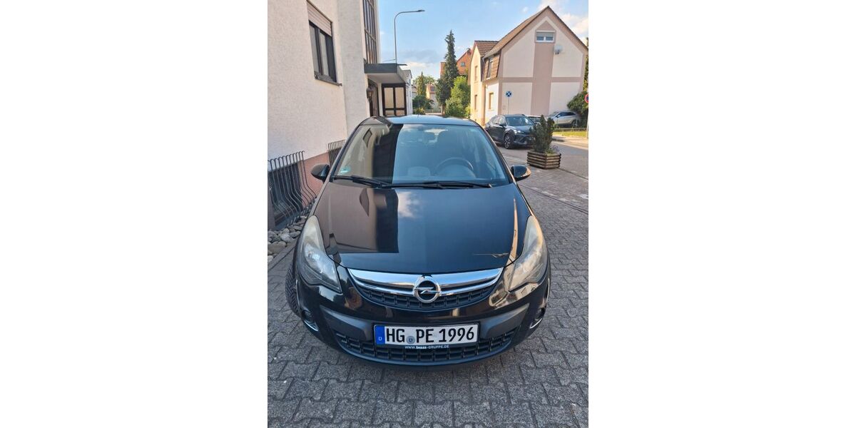 Opel Corsa 132.450 km 3.900 &euro; Schwalbach am Taunus 65824