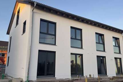 Haus zum Kaufen in Schwabmünchen 689.900 € 144 m² 5 zimmer